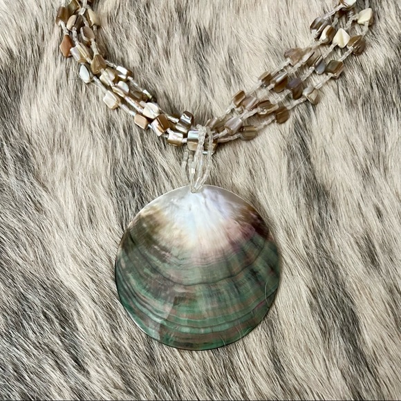 Large 🐚 Abalone Pendant 3 Strand Necklace - Picture 2 of 10